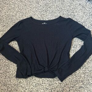 Black long sleeve light weight sweater